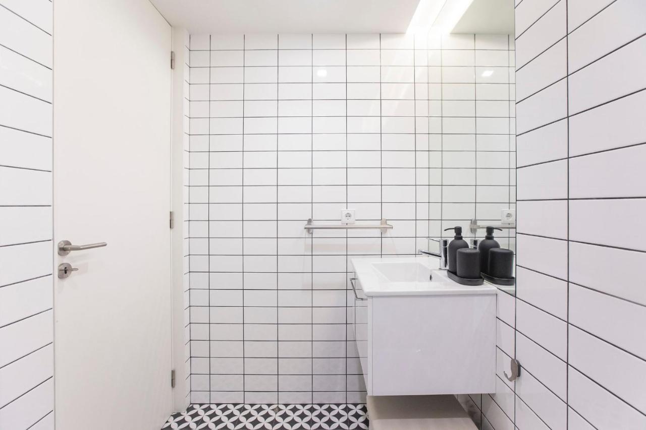 Modern 2Br Duplex Downtown By Art District By Lovelystay Porto Eksteriør billede