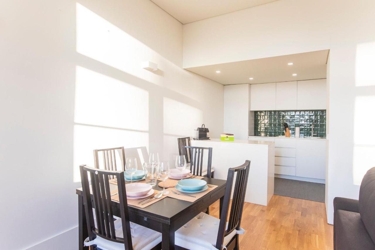 Modern 2Br Duplex Downtown By Art District By Lovelystay Porto Eksteriør billede